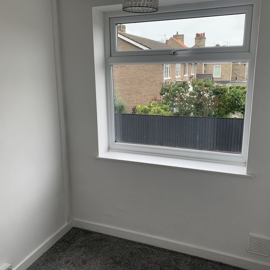 Florence Road, Lowestoft - Photo 1