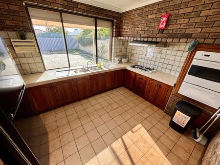 East Cannington - Photo 4