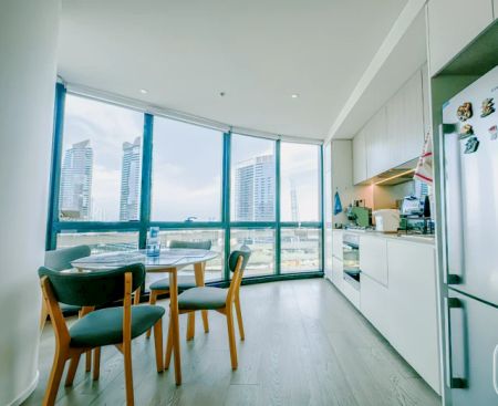 1 Bedroom*2402N - Photo 4