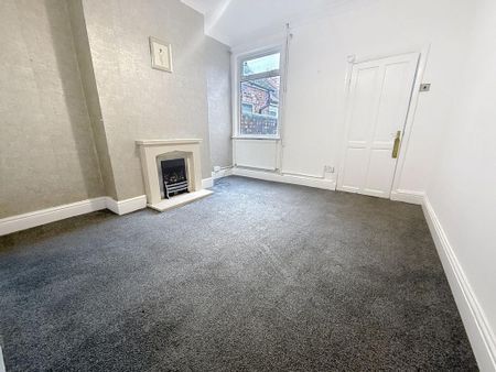 3 bedroom terraced house to rent - Photo 2
