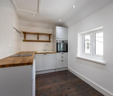 1 bedroom semi-detached house to rent - Photo 3