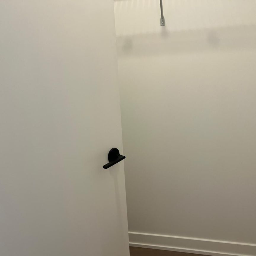 For Lease - 91 Montclair Avenue Unit# 823, Toronto, Ontario - Photo 1