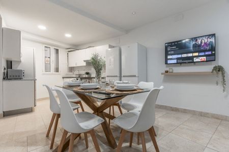 Perfect room in Plaza de Santa Cruz - Photo 3