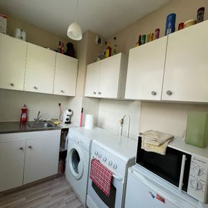 Location Appartement 1 pièce 28m² - Photo 2