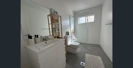 Quiet Complex - Photo 5