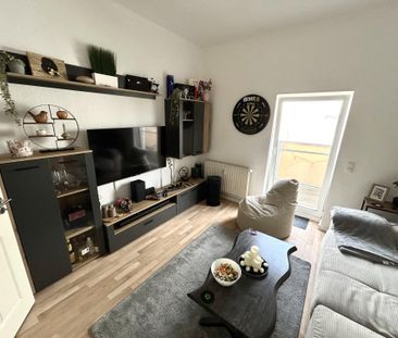 Sonnenverwöhnte 2-Zimmerwohnung inkl. Einbauküche in Stadtfeld Ost - Foto 1