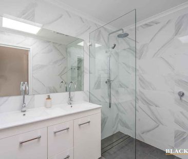 Renovated, Low Maintenance Living - Photo 6