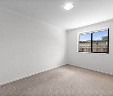 43 John James Loop, Macgregor ACT 2615 - House For Rent | Domain - Photo 2