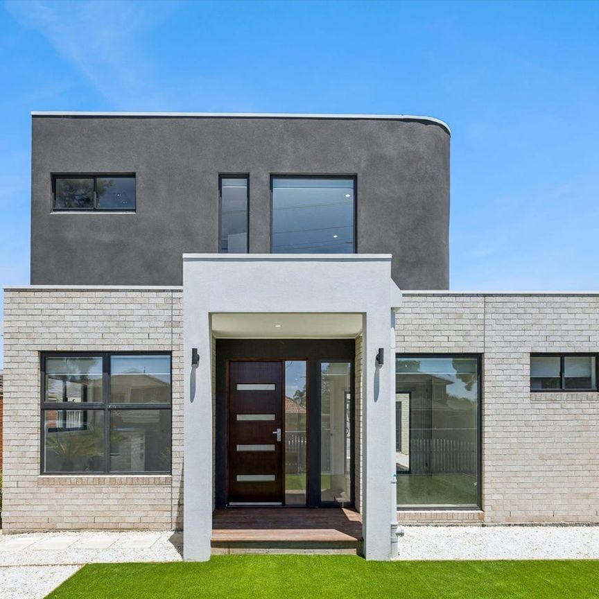 Brand-New Designer Chic Near Amenities - Photo 1