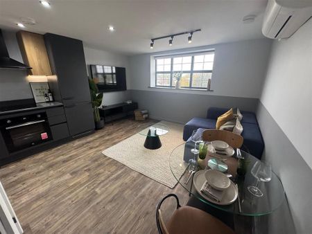 1 bedroom flat to rent - Photo 2