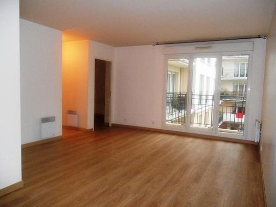 2 PIECES BALCON ET PARKING - Photo 1