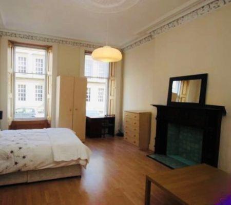4 Bed Flat, West Princes Street, G4 - Photo 4