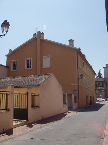 Location Appartement 2 pièces 57m² BELLEVILLE 69220 - Photo 4