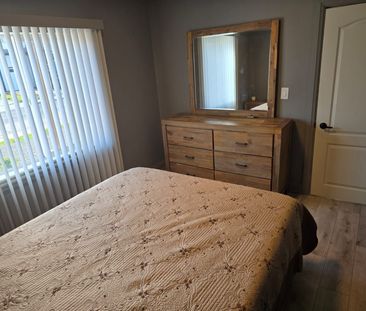 For Lease - 731 Knox Avenue, Hamilton, Ontario - Photo 5