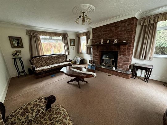 3 bedroom detached bungalow to rent - Photo 1