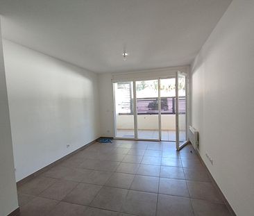 Appartement 2 pièces 39m2 MARSEILLE 13EME 758 euros - Photo 1