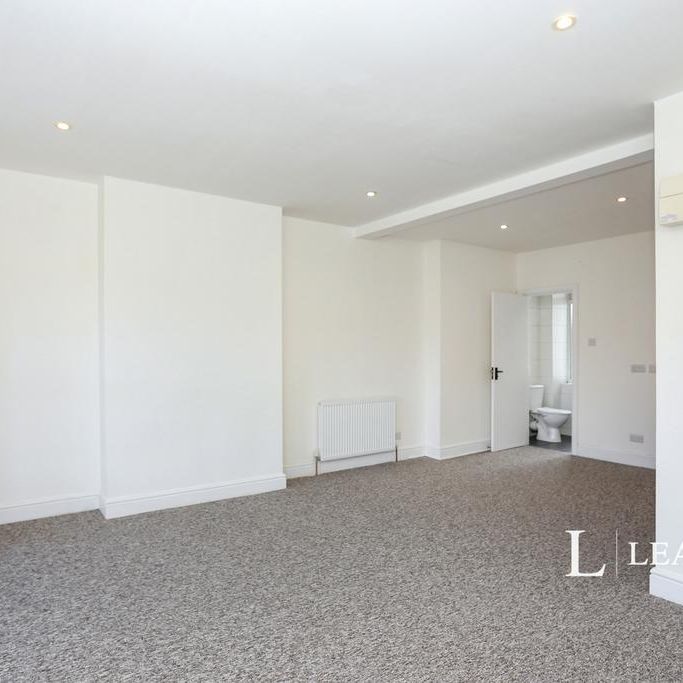 4 bedroom house to rent - Photo 1