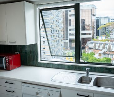 Smart City Fringe One-Bed - Grafton Convenience + Comfort - Photo 1