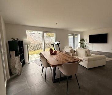 Superbe villa jumelée de 5.5 pièces à louer - Foto 1