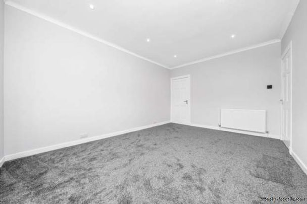 2 bedroom property to rent in Glasgow - Photo 1