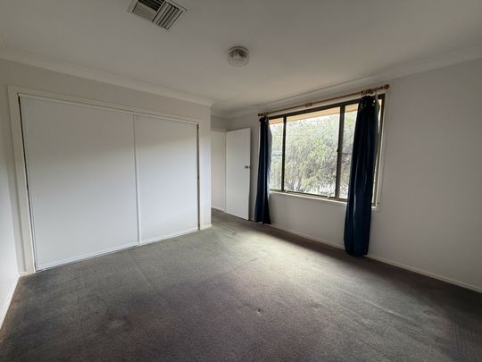 Charming 2-Bedroom Unit in Prime East Tamworth Location - Photo 1