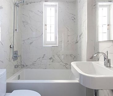 3055 Rue Sherbrooke O. - Photo 1