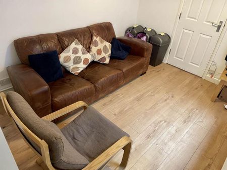 4 bedroom house to rent - Photo 2