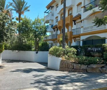 Apartamento de alquiler en Avenida Príncipe Salman, 1, La Dama de N... - Photo 2