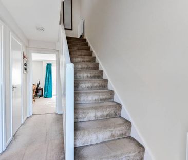 3 bedroom maisonette to rent - Photo 1