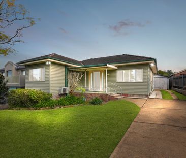 Air-Conditioned Four-Bedroom Family Home with Gas Cook-Top and Two ... - Photo 5