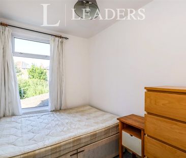 5 bedroom house to rent Exmouth Road, Exmouth, Southsea, PO5 - Photo 2