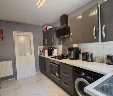 Marriott Road, London, E15 - Photo 6
