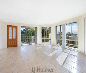 Relaxed Lakeside Living in Beautiful Wangi Wangi - Photo 1