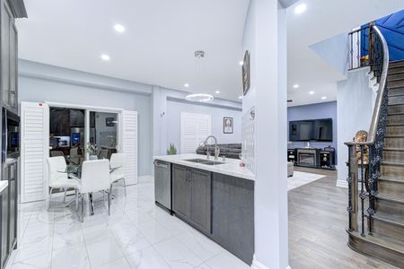 For Lease - 83 Commodore Drive, Brampton, Ontario - Photo 2