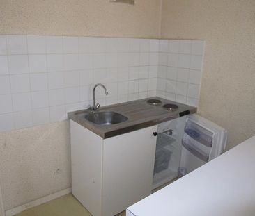 Location Appartement 1 pièce 25m² TOURS 37000 - Photo 2