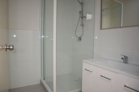 Clean and Comfortable Two Bedroom Unit - Photo 2