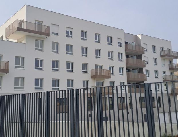 STUDIO 28.82M² RUE DES PIERRETTES MAGNANVILLE Magnanville (78200) - Photo 1