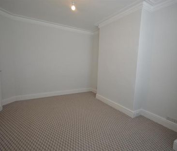 2 Bedroom End Terrace To Let - Photo 5