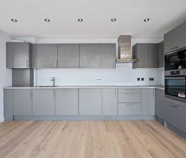 5 Alexandra Road, Epsom, Surrey, KT17 flat to rent - Photo 6