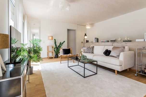 Neuer Mietzins – Exklusives Attikawohnen mit spektakulärer Dachterrasse - Foto 1