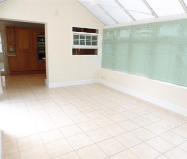 Mill Lane, Kelvedon Hatch, Brentwood - Photo 1