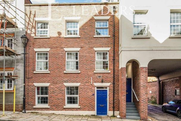 Heritage Mews, CH1 - Photo 1