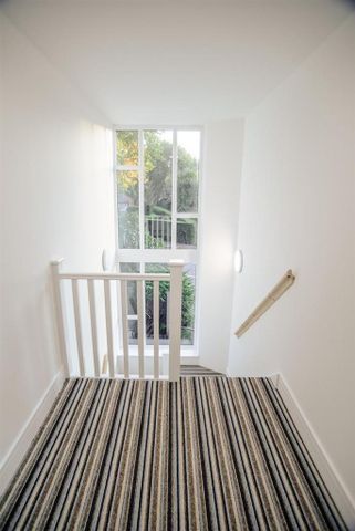 6 bedroom flat to rent - Photo 3