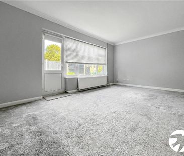 3 bedroom end of terrace house to rent - Photo 4