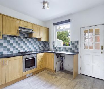 2 bedroom end of terrace house to rent - Photo 6