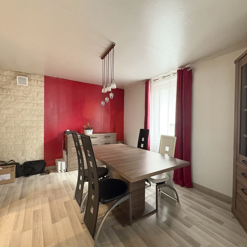 Location Maison 6 pièces 160m² ROPPENTZWILLER 68480 - Photo 1