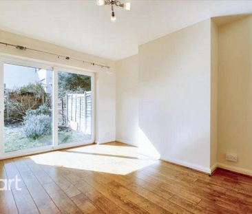 3 bedroom maisonette to rent - Photo 2