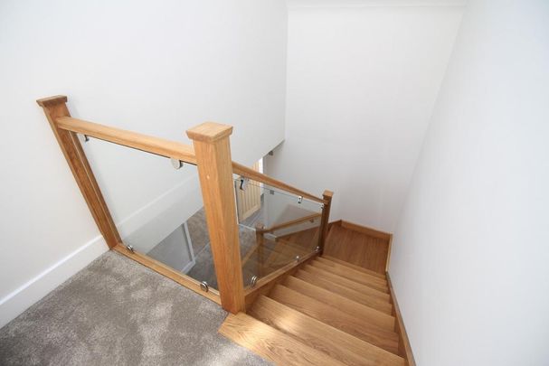5 bedroom detached house to rent - Photo 1