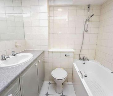 Otho Court, Augustus Close, Brentford, TW8 - Photo 1