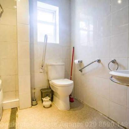 1 bedroom property to rent in London - Photo 1